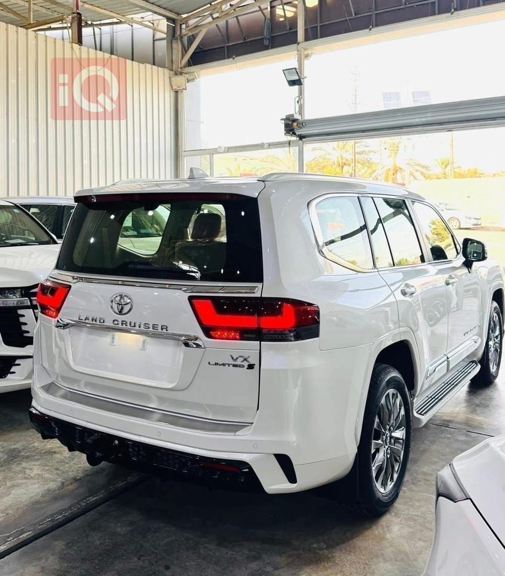 تويوتا لاندكروزر